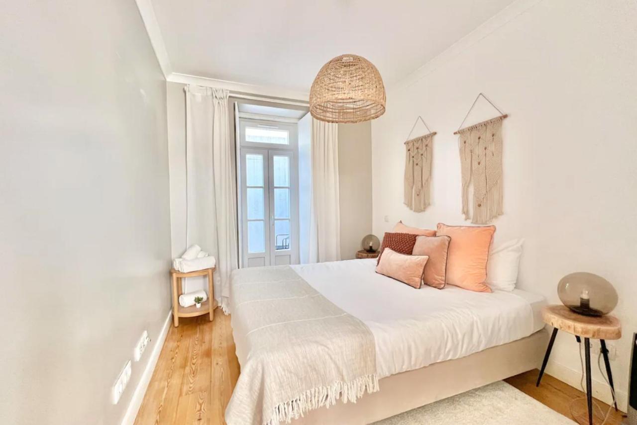 Vila Rosario 3 Studios With Patio By Homeful Homes ลิสบอน ภายนอก รูปภาพ